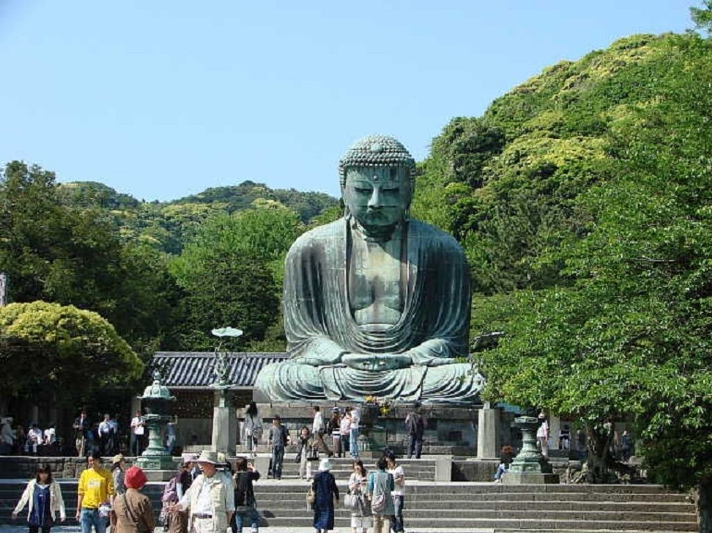 The Great Buddha overlooking the city of Kamakura 