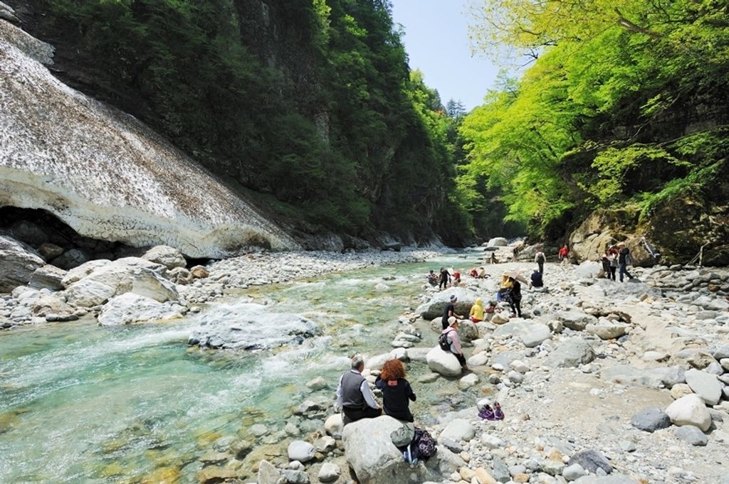 The Kanetsuri river bed where a hot spring will pop up if you dig there