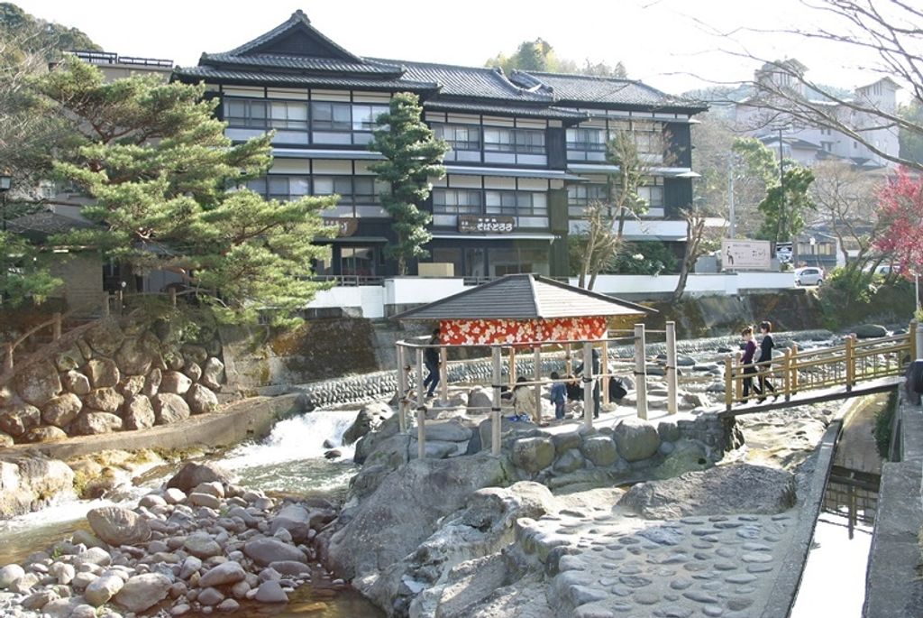 Tokko-no-Yu, which was established by Kobo Daishi, is the starting point for Shuzen-ji Onsen