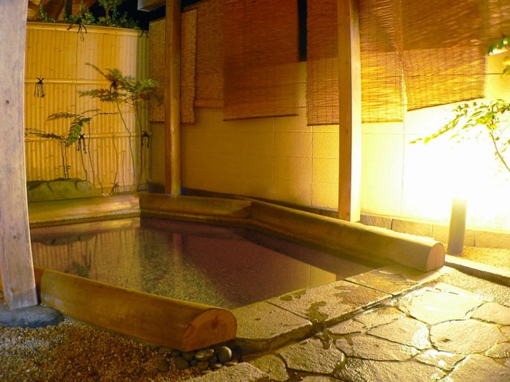 With mineral-rich waters, it is an onsen which is famed for its hot baths and efficacy on beautiful skin